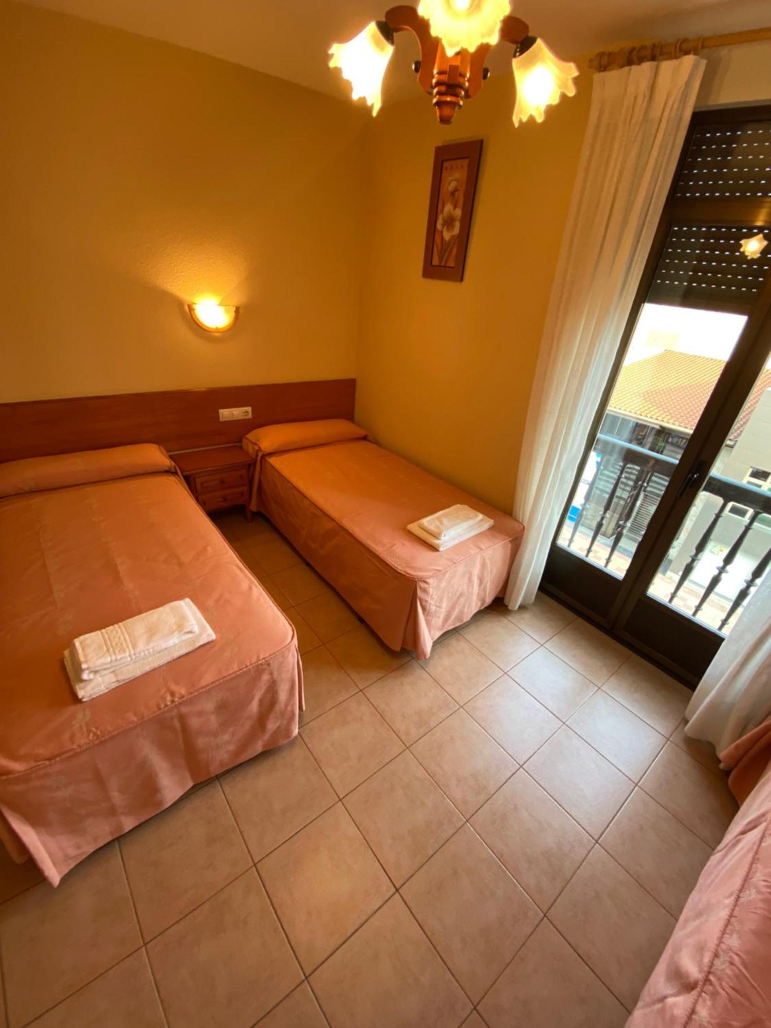 Hostal Jose Mari Ciudad-Rodrigo Exterior foto